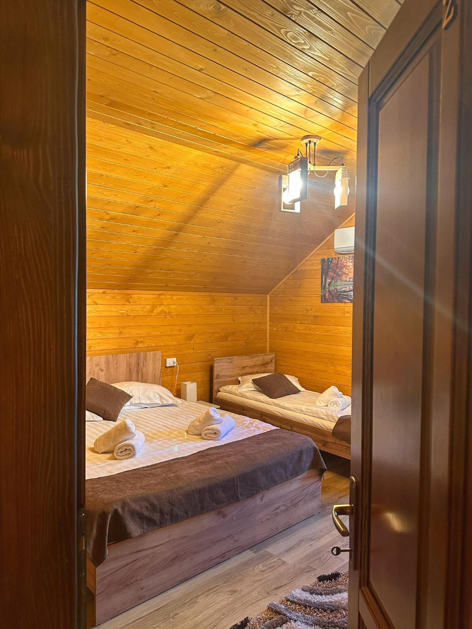 Вилла Casa Favorit Costesti  Экстерьер фото