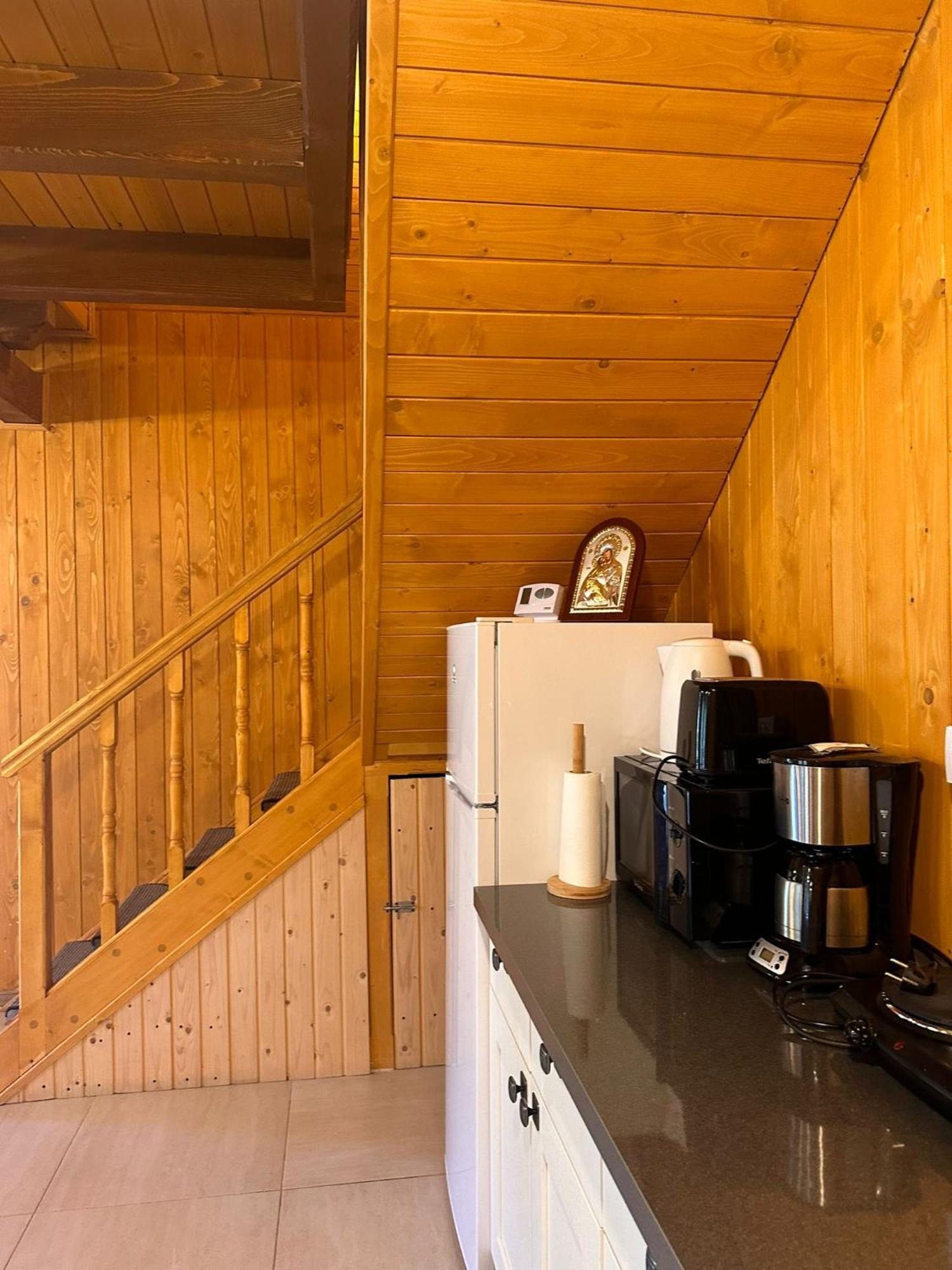 Вилла Casa Favorit Costesti  Экстерьер фото